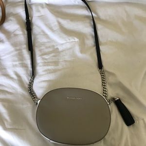 Micheal Kors Cross Body Bag